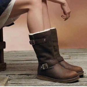 Ugg Australia Kensington Toast Brown 1969 Sheepskin Women Boot size 9